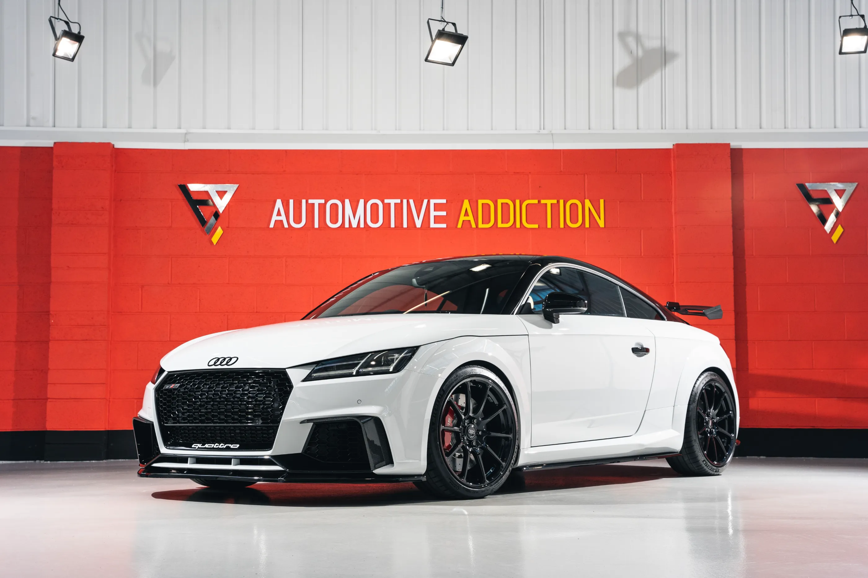 Limited ABT RS3-R features 500 HP and carbon aero package - Audi