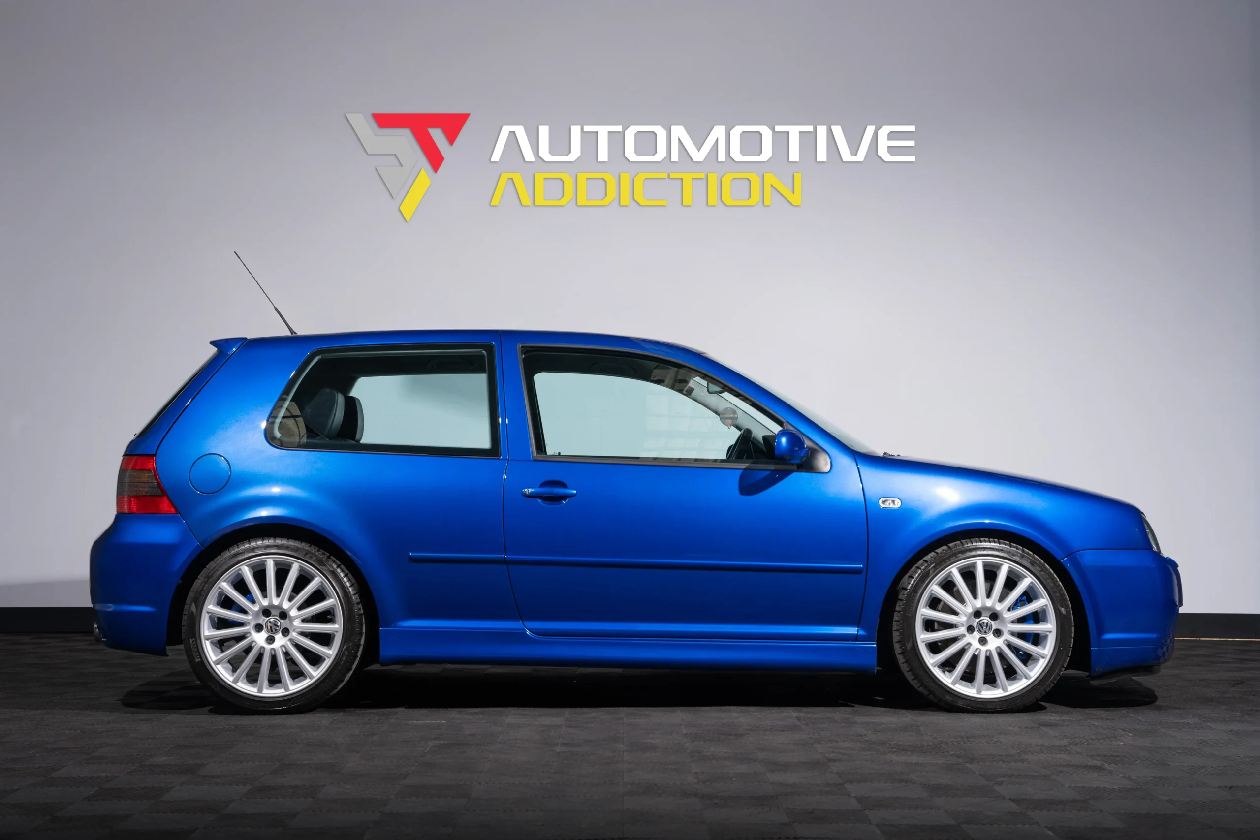 Golf MK4 R32 Blue