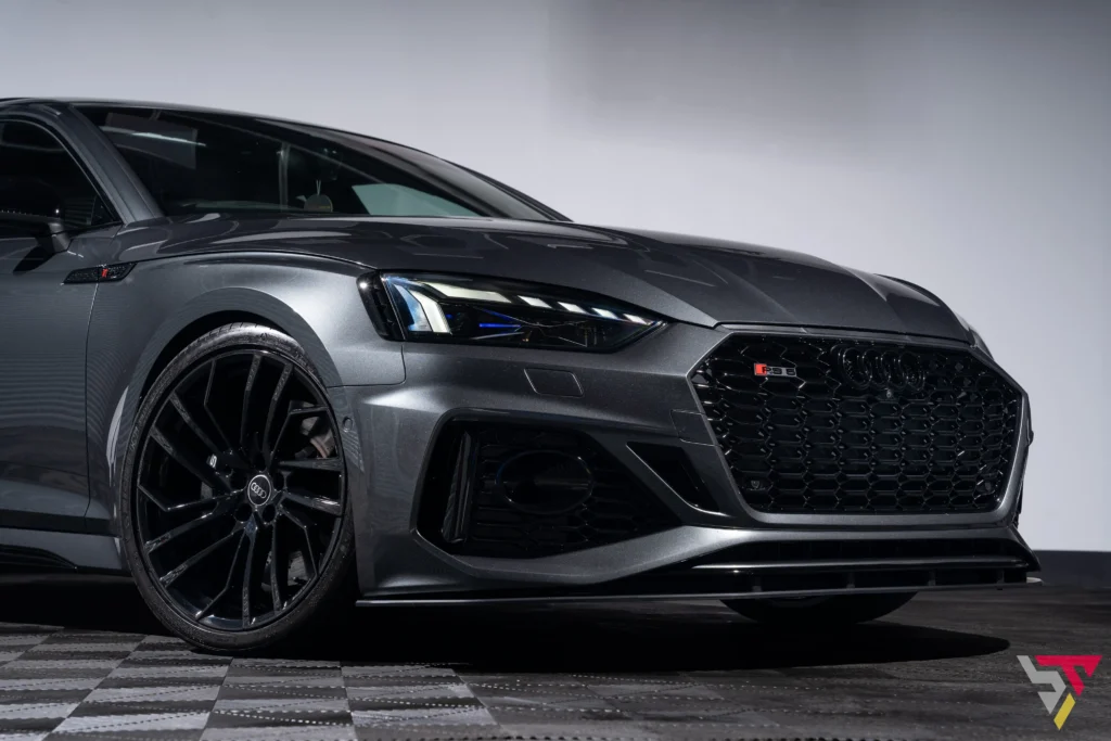 grey audi