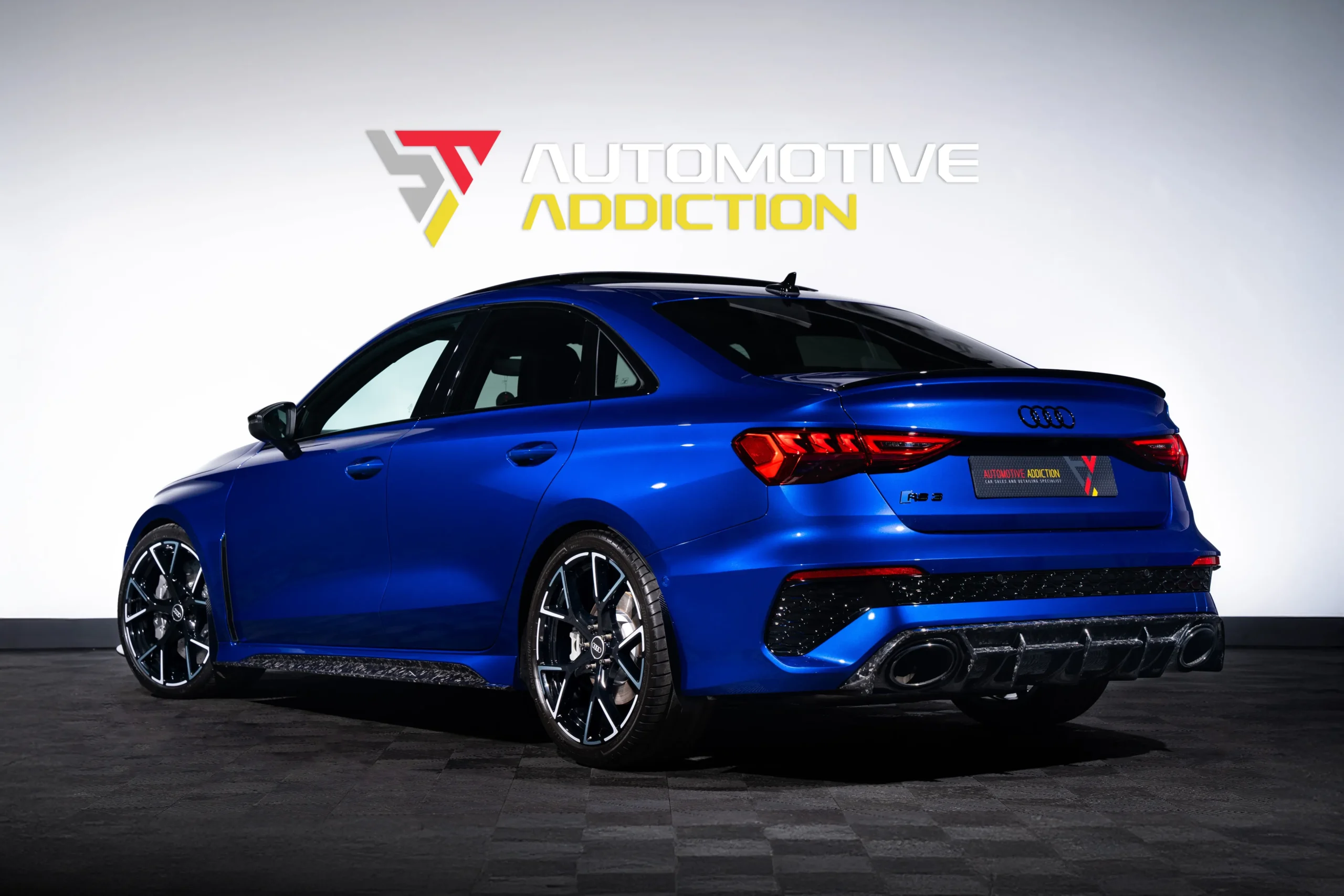 Audi RS3 8Y Audi Exclusive San Marino Blue