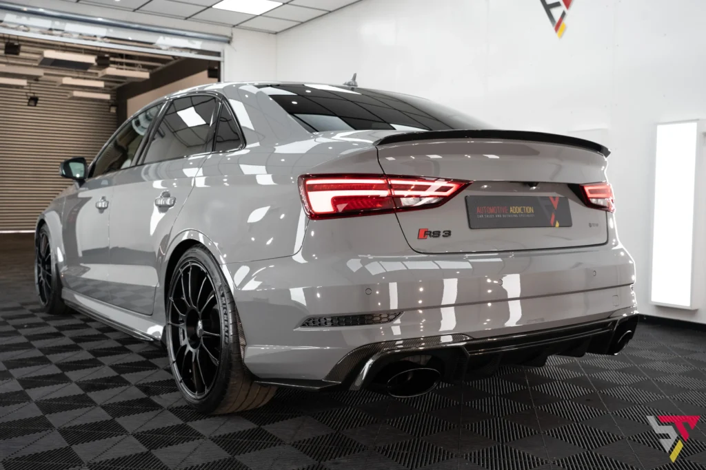 nardo grey saloon