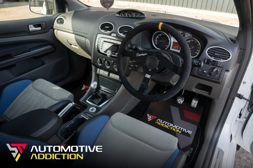 OMP Velocita Superleggero Steering Wheel