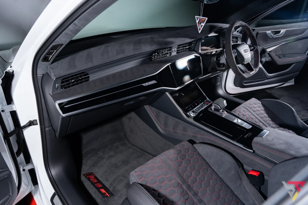 audi rs6 gt inside