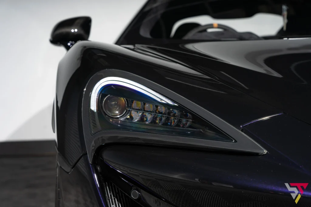 600LT projector lights