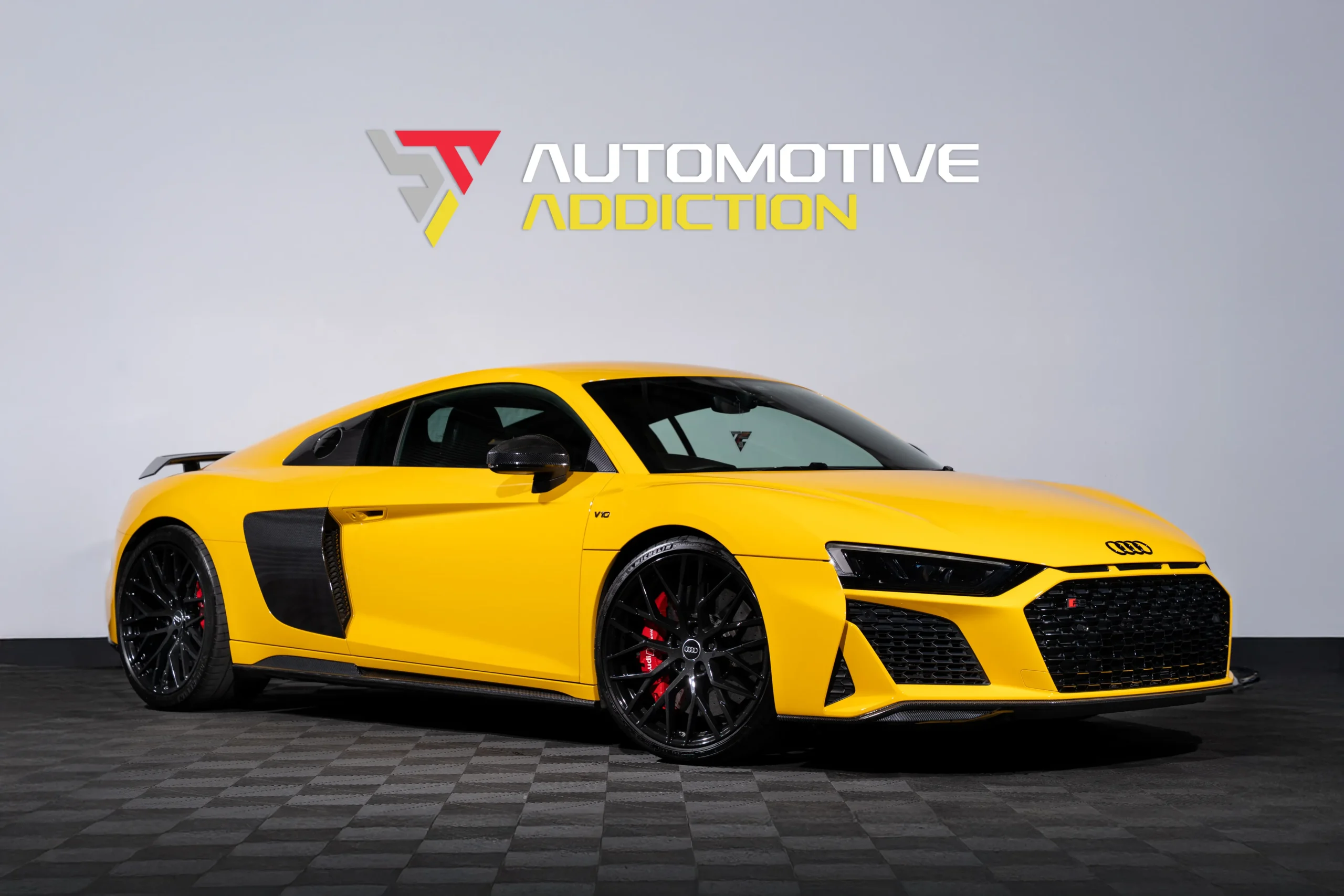 audi r8 vegas yellow