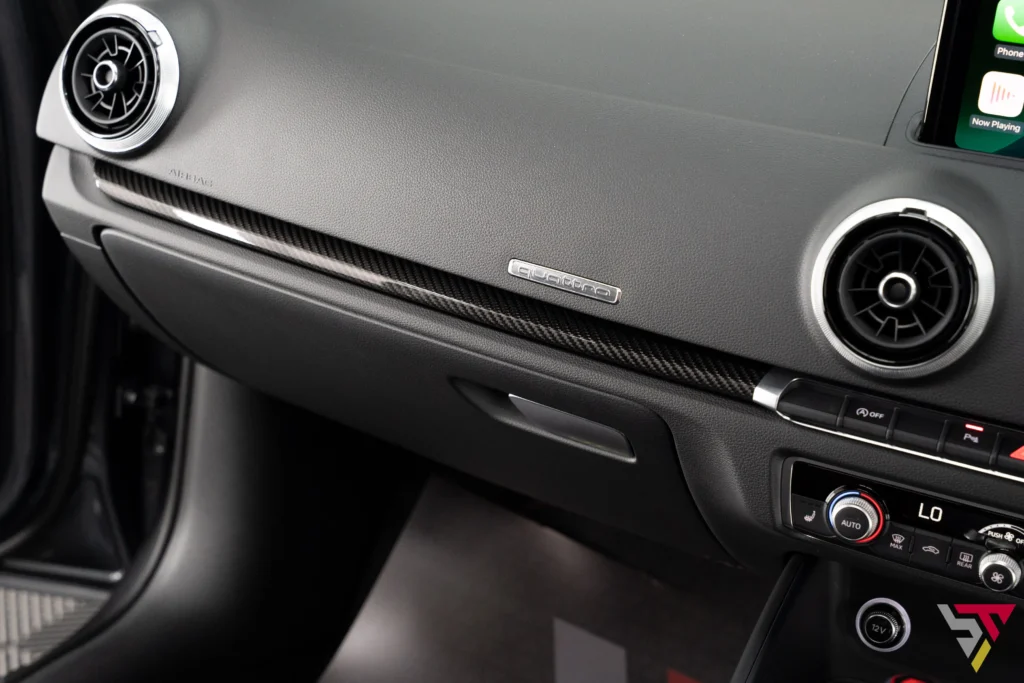 carbon fibre inteiror