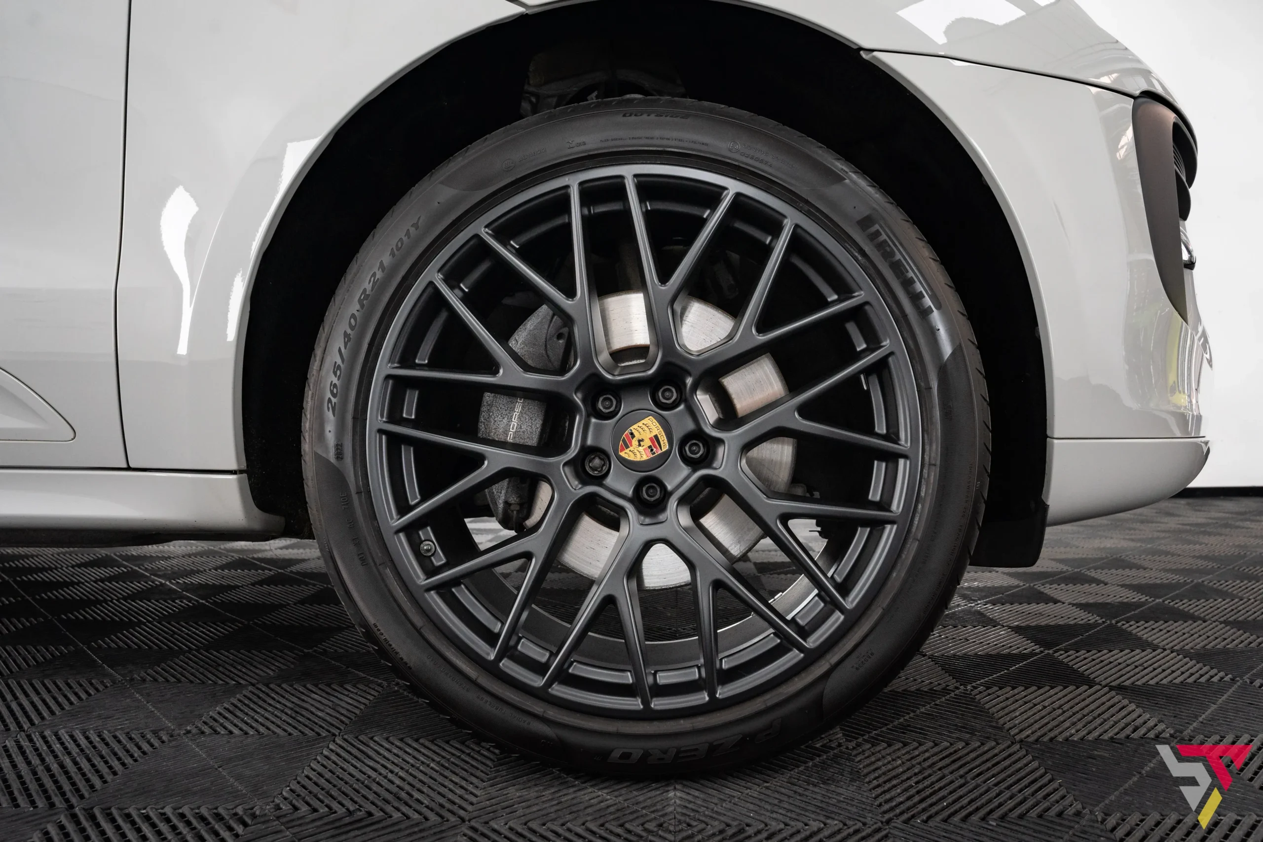 21 Inch RS Spyder Design Wheels: Satin Black Finish