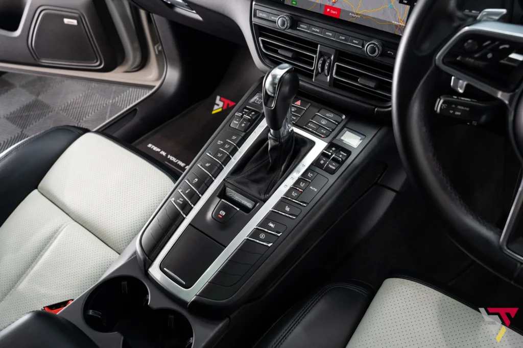 Porsche Macan driver settings