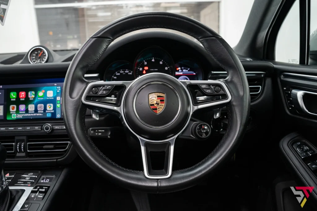 porsche macan chrono