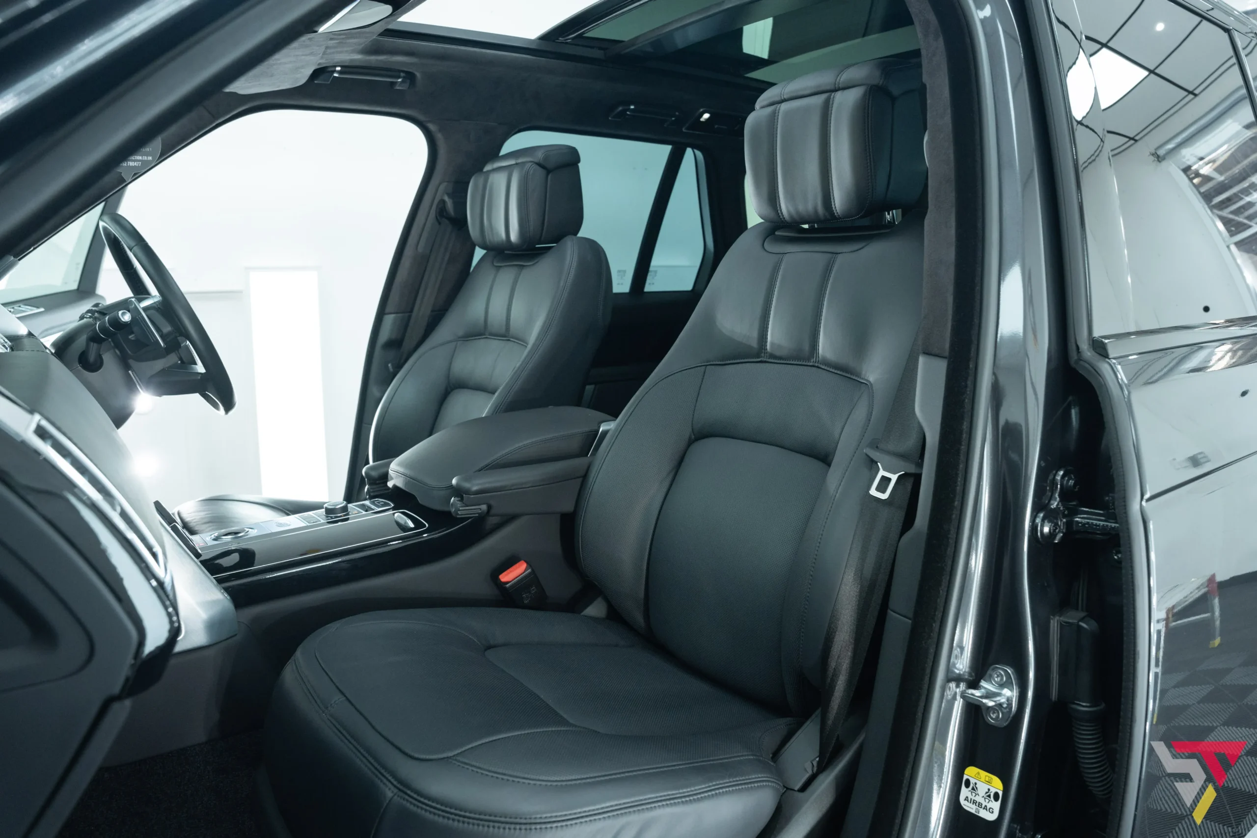 Range Rover Massage seats