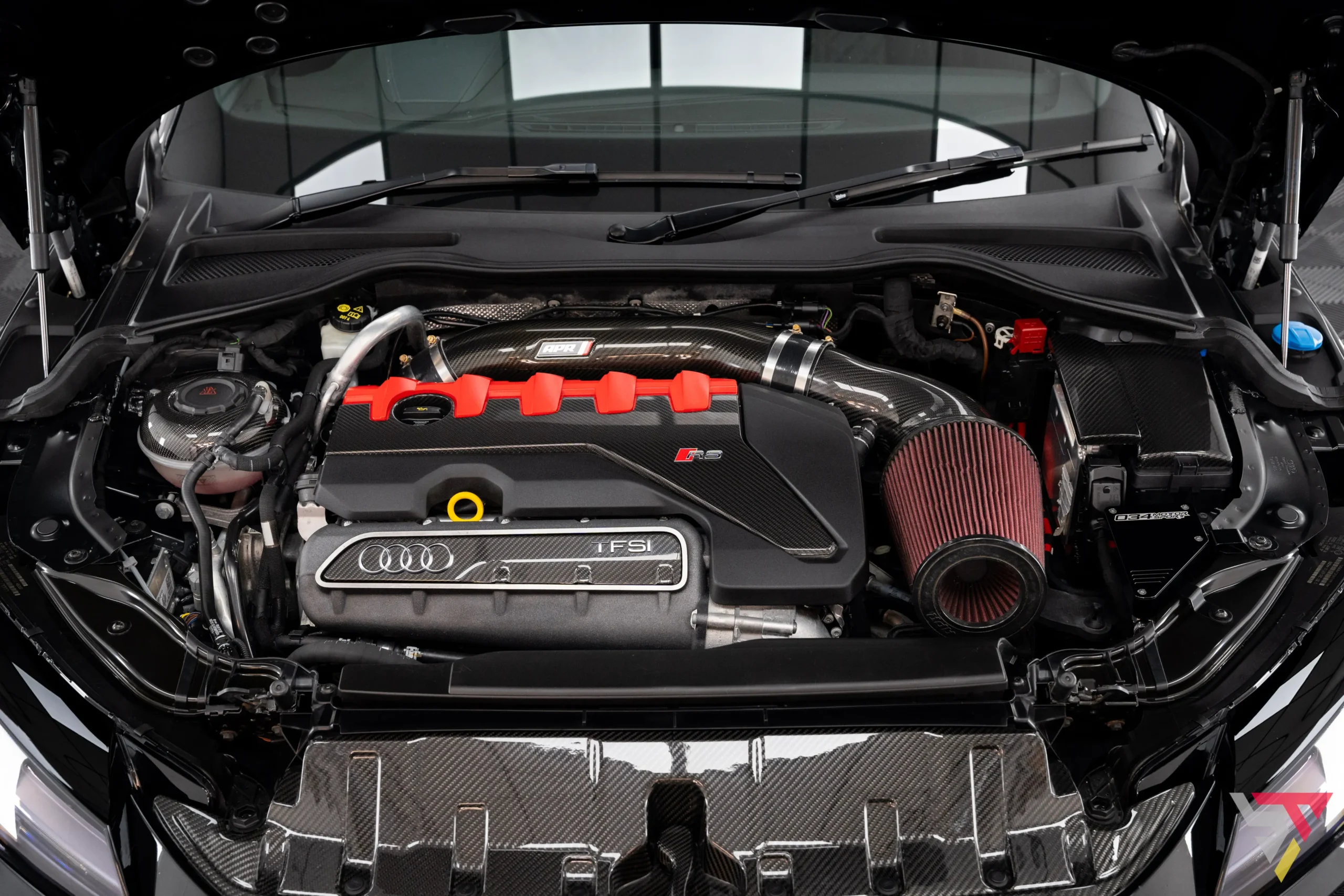 TTRS engine bay
