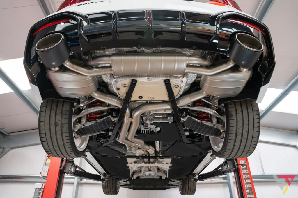 Audi RS6 GT, Akrapovic exhaust, titanium exhaust system, super estate