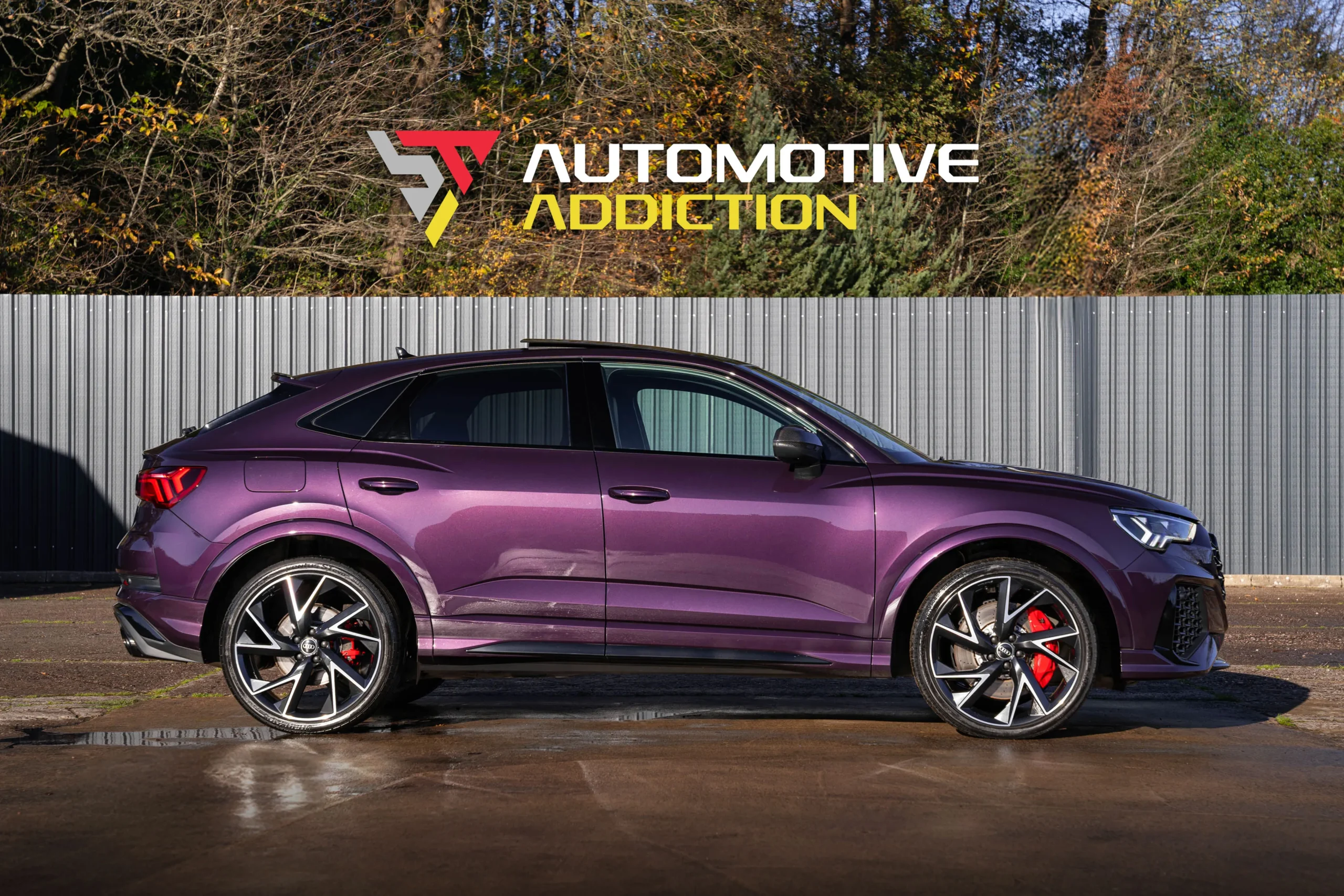 Audi RSQ3 Vorsprung purple