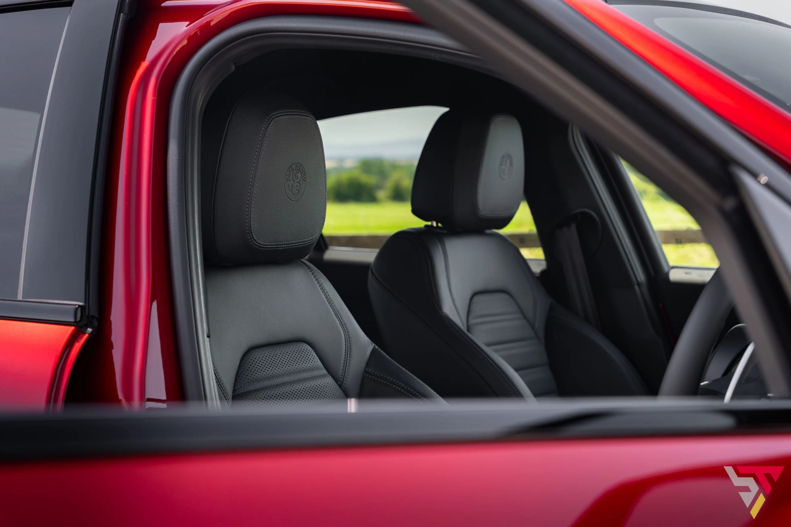 2026 Alfa Romeo Giulia Quadrifoglio Etna Red headrests
