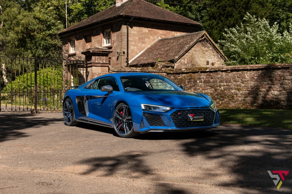 Audi R8 Performance Carbon Black Ascari Blue Front Angled
