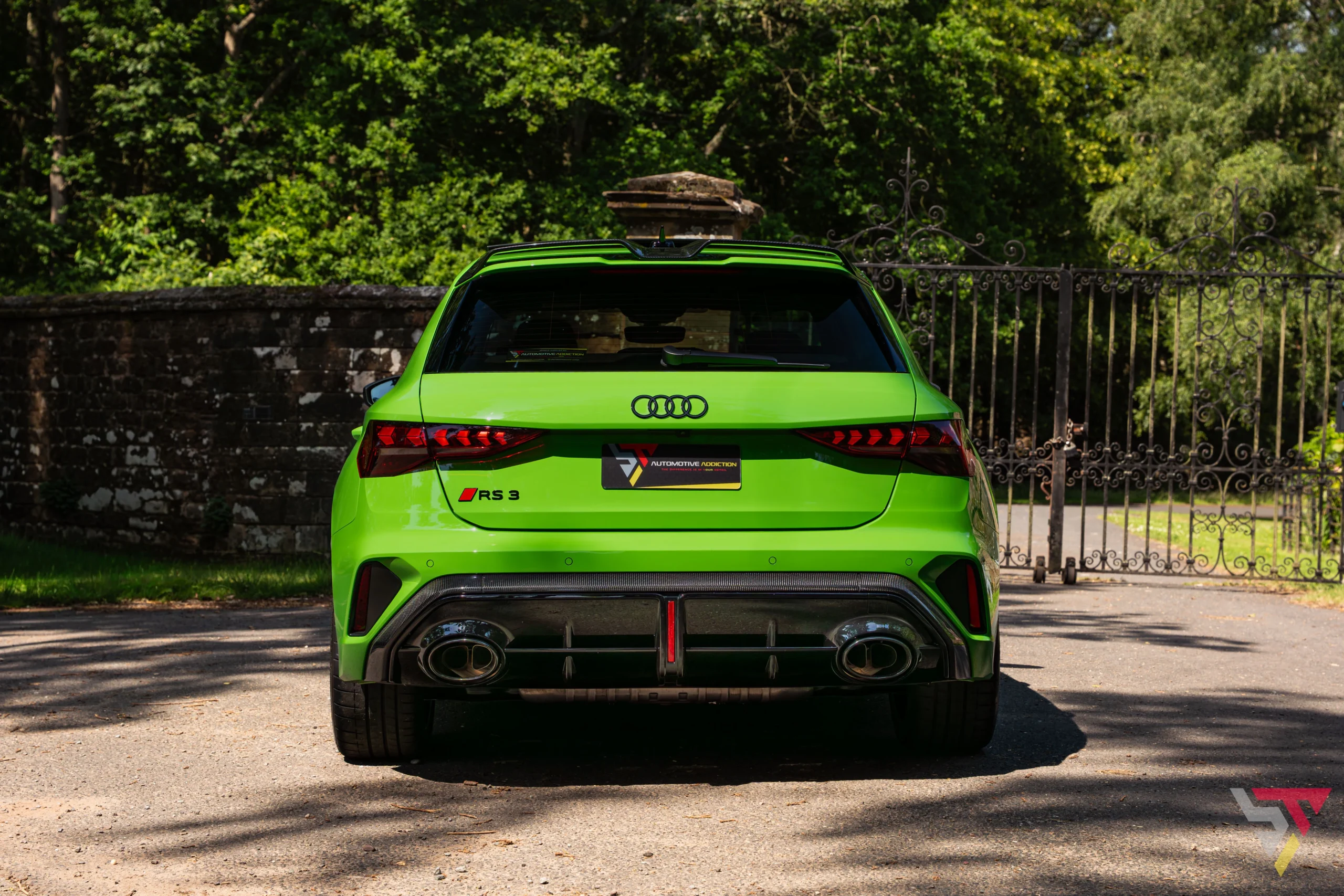 Audi RS3 8.5Y Carbon Vorsprung Sportback Kyalami Green Rear head on