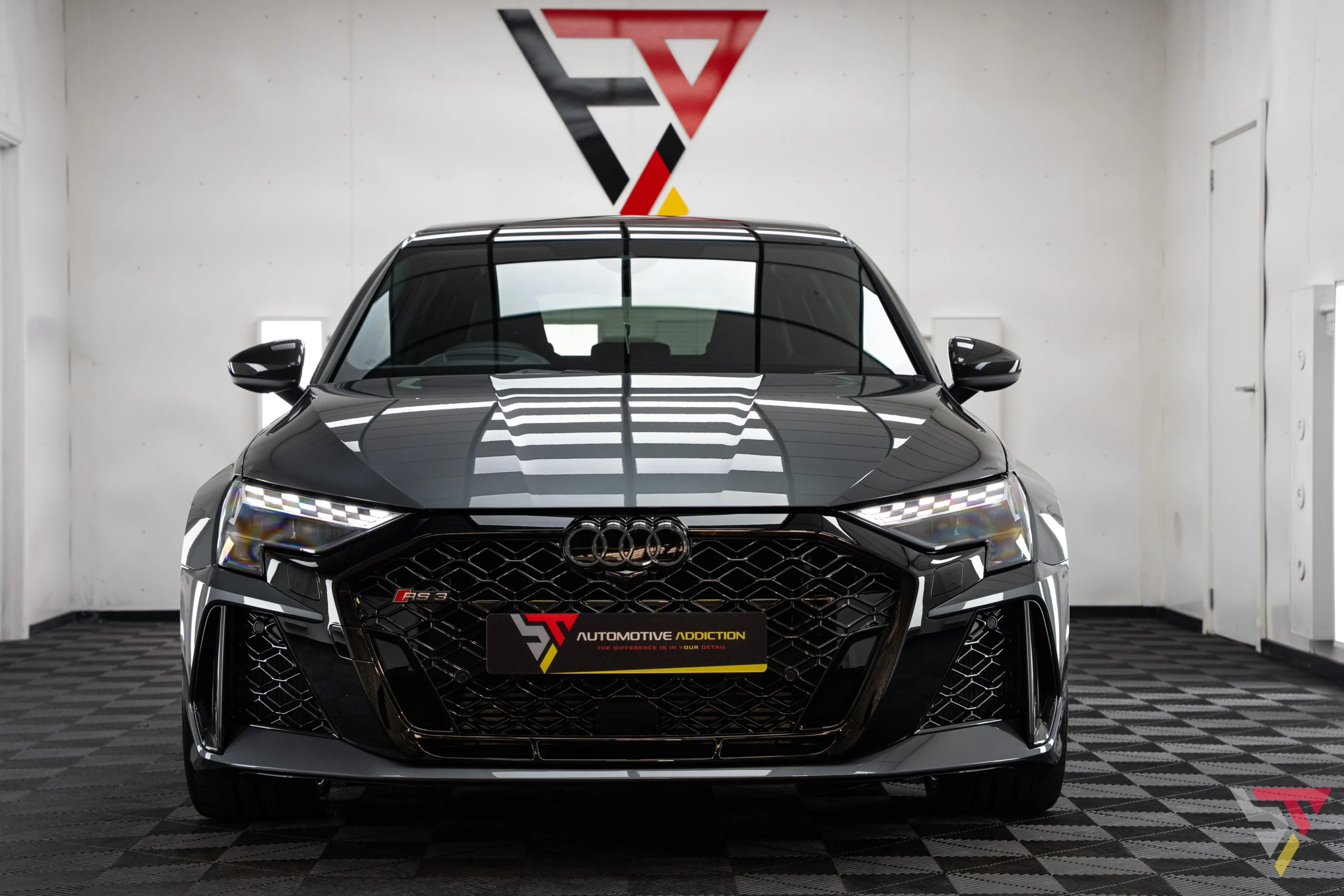 2025 Audi RS3 Carbon Black 8.5Y Sportback Daytona Grey Front