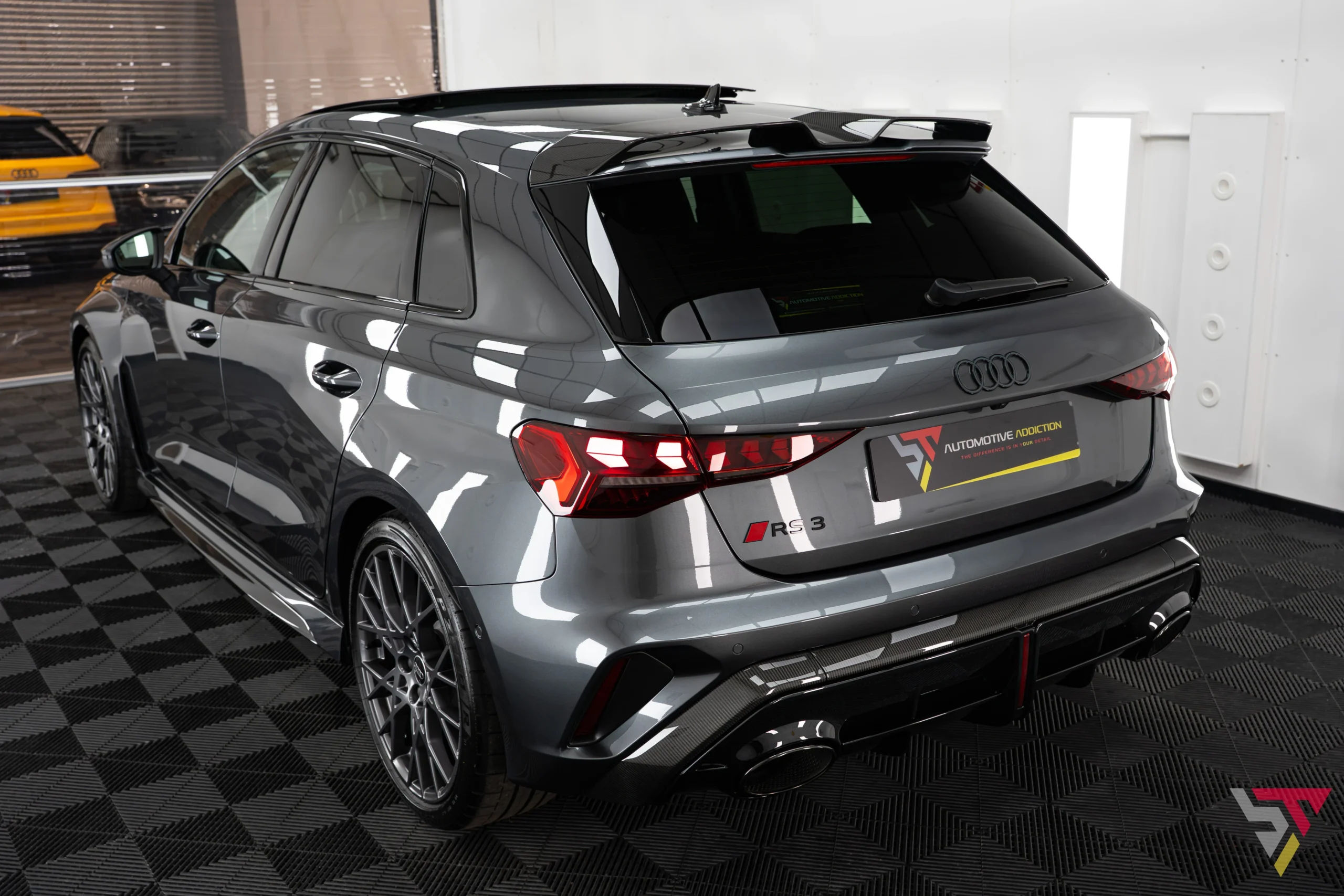 2025 Audi RS3 Carbon Black 8.5Y Sportback Daytona Grey Rear Quarter