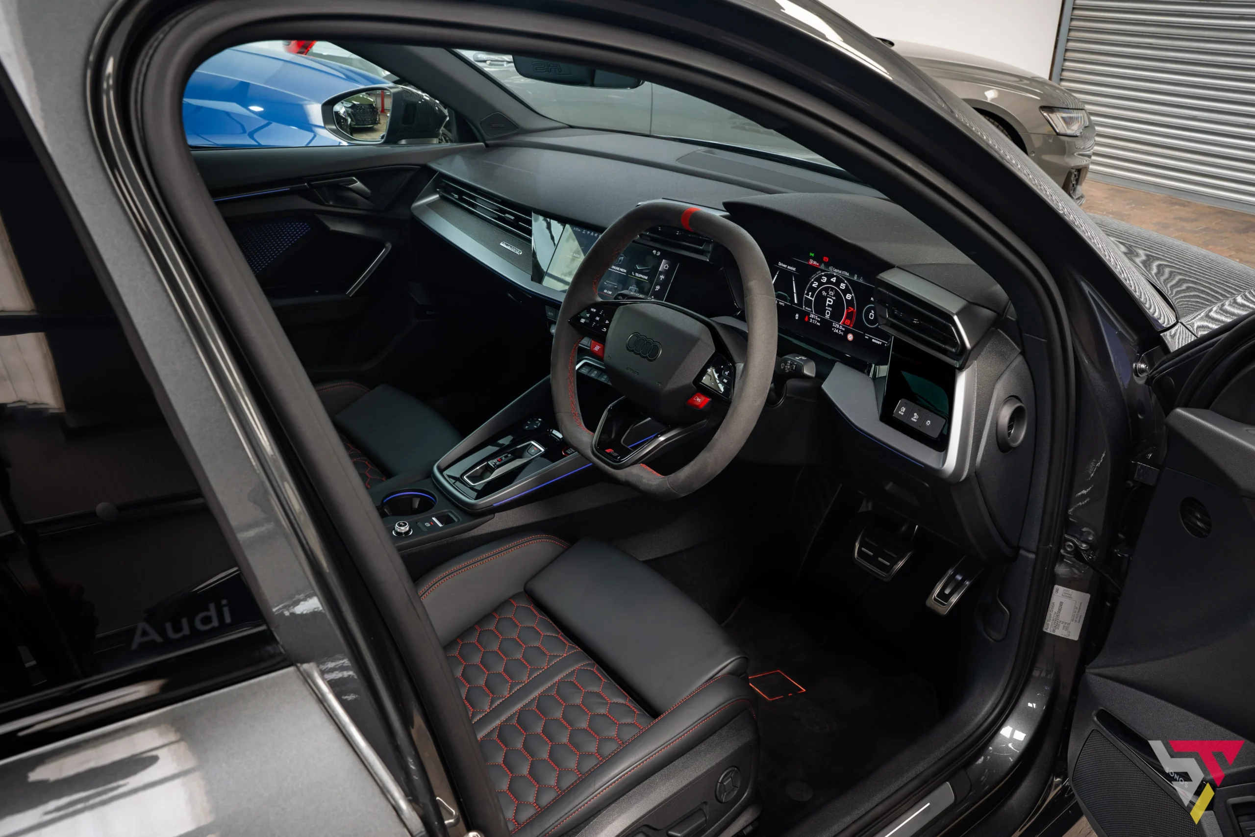 Audi RS3 Carbon Vorsprung Saloon Daytona Grey Interior
