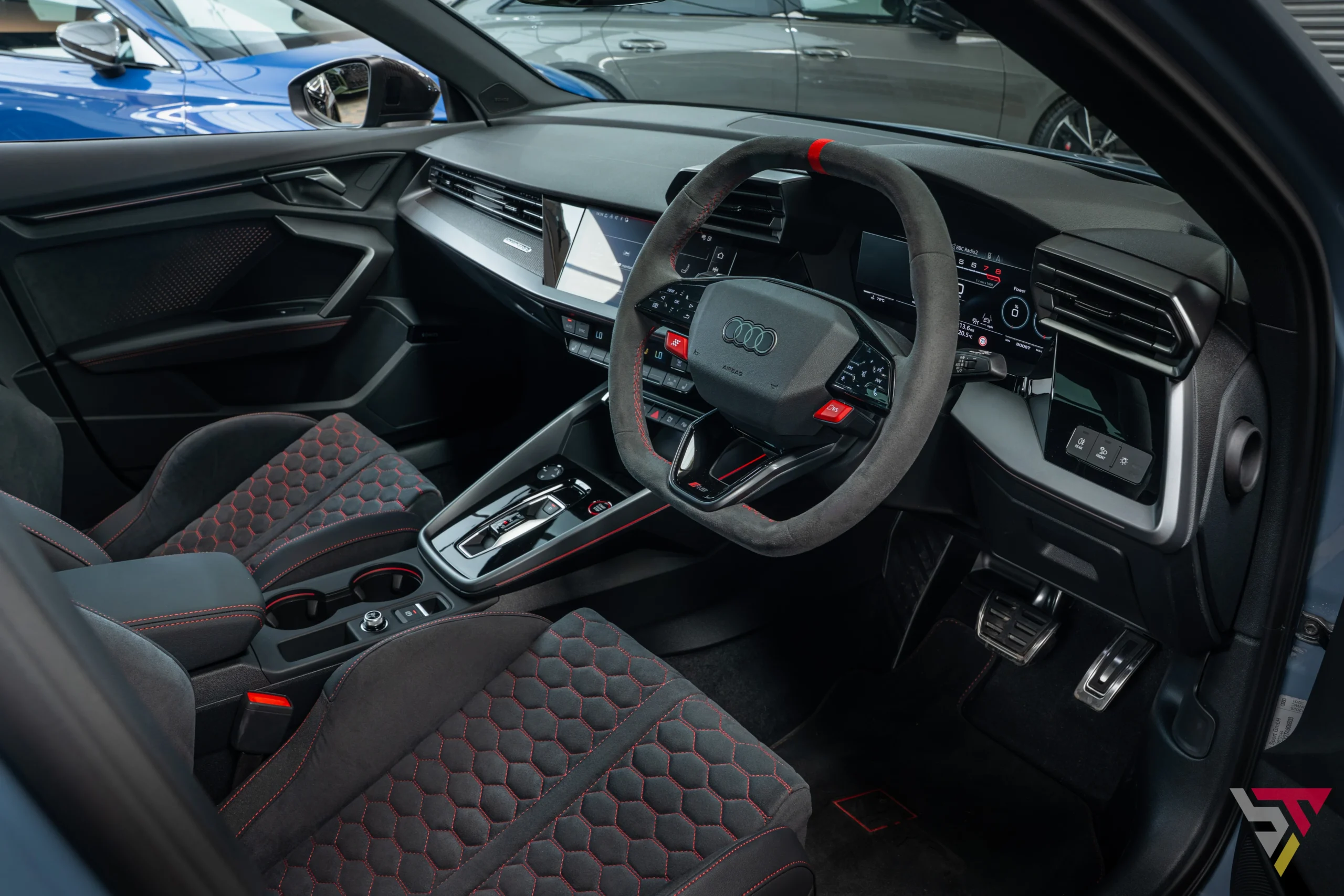 Audi RS3 Carbon Vorsprung Satin Kemora Grey PPF dashboard