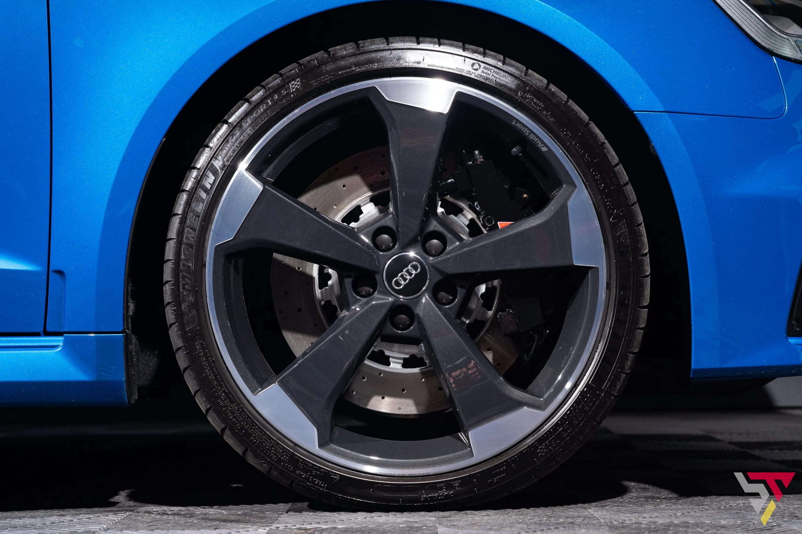 2018 Audi RS3 8V Ara Blue Sportback DAZA Non-OPF Wheel