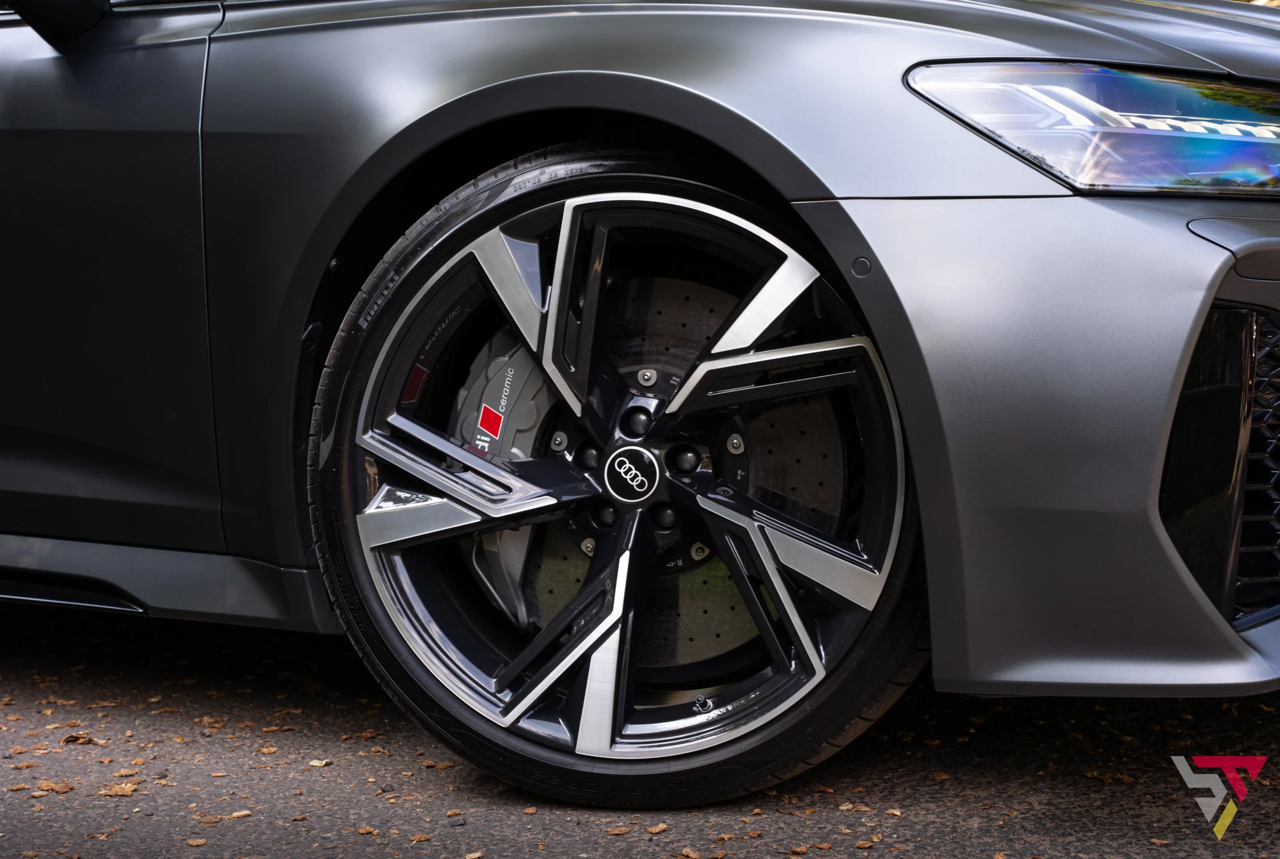 Audi RS6 C8 Vorsprung Daytona Grey Carbon Ceramics wheel