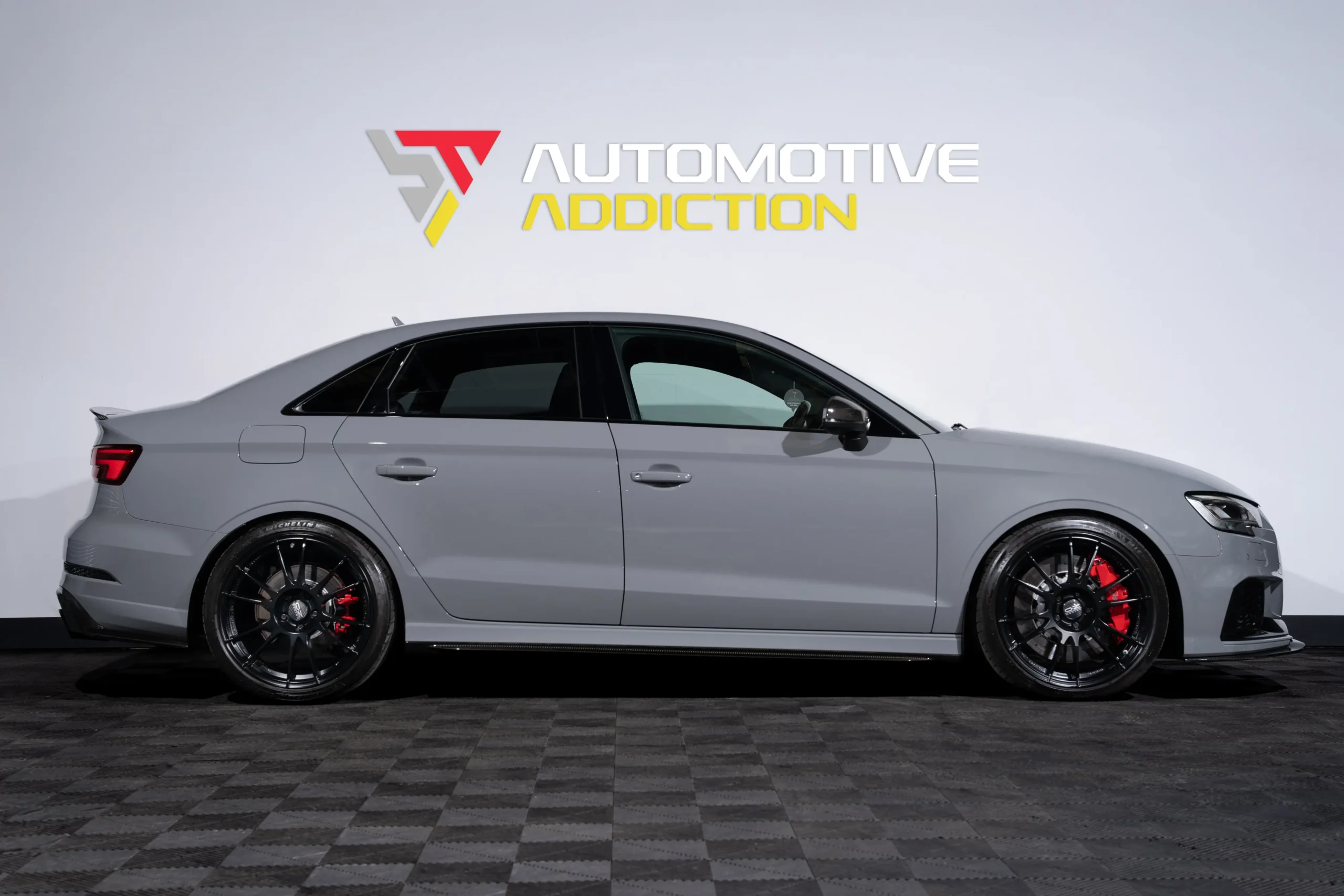 Nardo Grey Audi RS3 8V DAZA Saloon Stage 3 Side